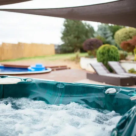 Villa Holiday, Party And Relax *