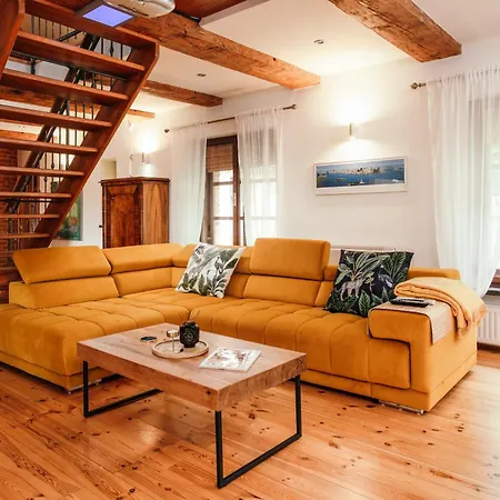 Villa Holiday, Party And Relax