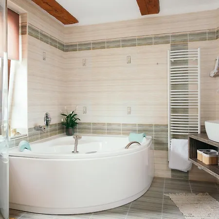 Holiday, Party And Relax Kurimske Jestrabi