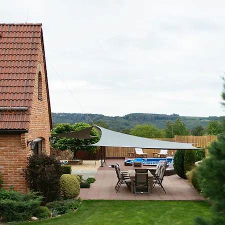 Holiday, Party And Relax * Kurimske Jestrabi